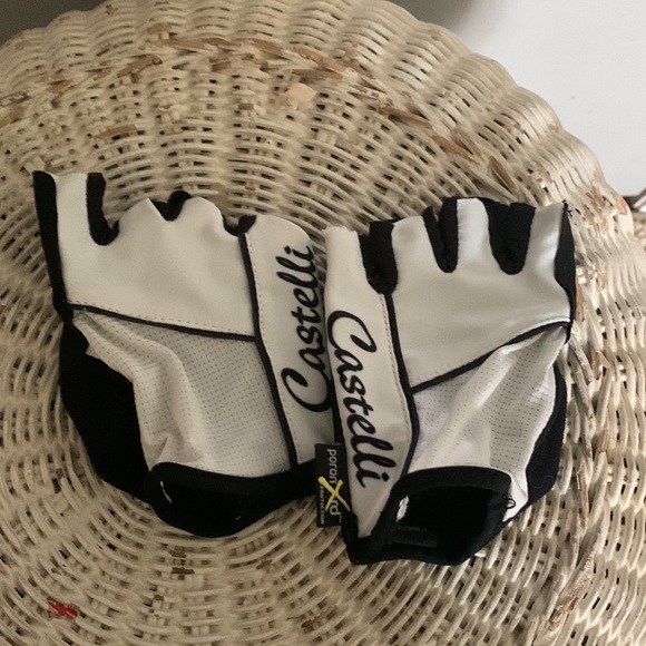 Cycling  Accessories - Picture 4 of 13